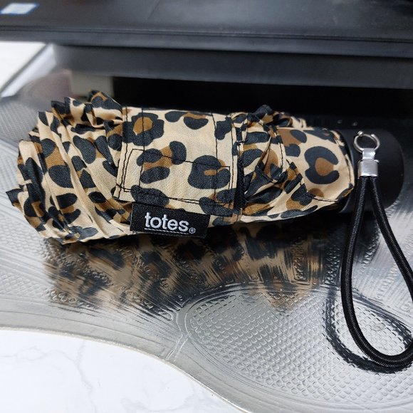 TOTES MICRO MINI PURSE LEOPARD PRINT UMBRELLA PERFECTLY FITS ANY HANDBAG - Picture 4 of 10